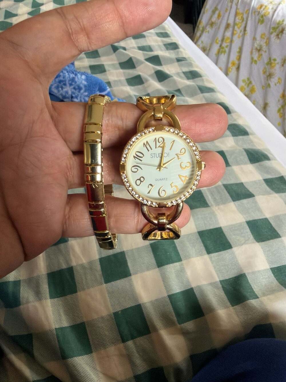 Studio Time Gold Tone Women's Quartz Watch and Bracelet Set value~41$